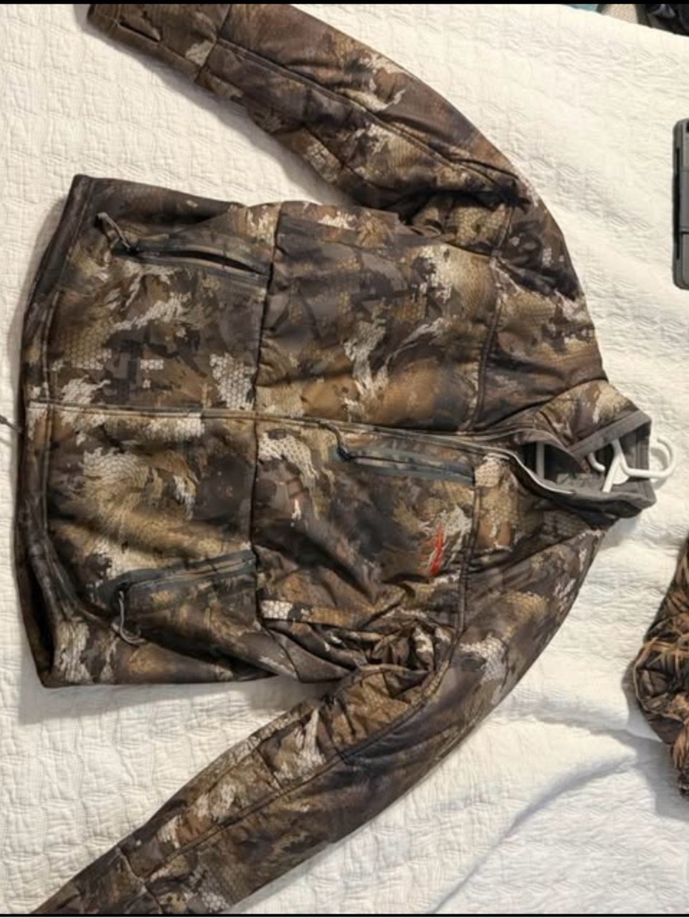 Men's Camouflage Insulated Puffer Jacket - Brown Camo